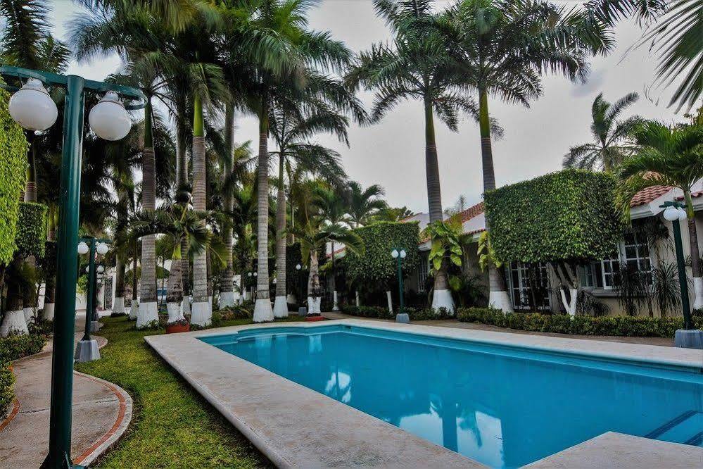 Tulipanes Cancun Exterior photo
