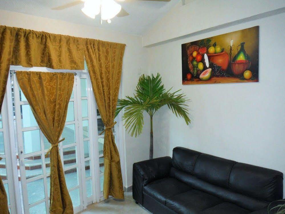 Tulipanes Cancun Exterior photo